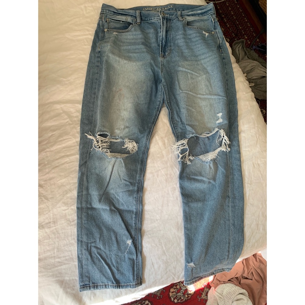 American Eagle Ripped Mom Jeans